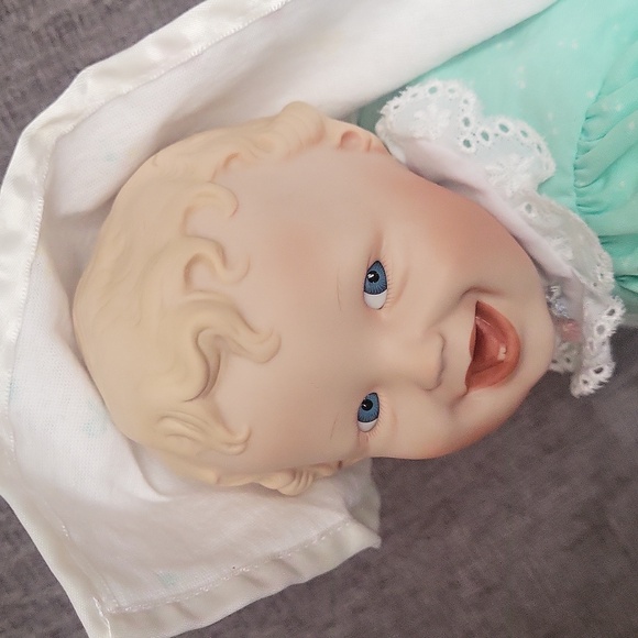 Edwin Knowles Yolanda's Picture Perfect Babies Collection Doll Jessica Vintage - Picture 2 of 10